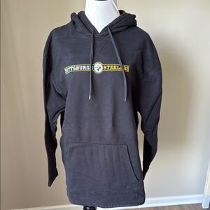NFL Black Sweatshirt with Bold Graphic ⭐️